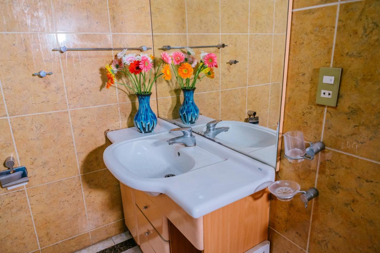 Hola House Ханой Екстериор снимка